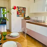 Prestigious Period - Free H24 Garage And Breakfast * Milánó