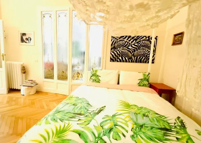 شقة Prestigious Period - Free H24 Garage And Breakfast *