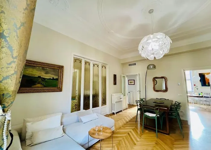 شقة Prestigious Period - Free H24 Garage And Breakfast